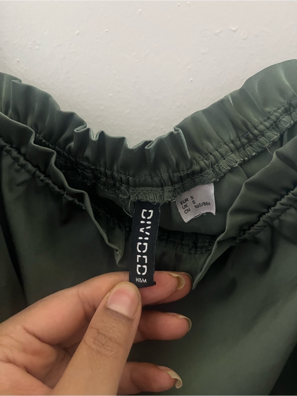 H&M Olive Satin Smocked Cami Top - Picture 4 of 4